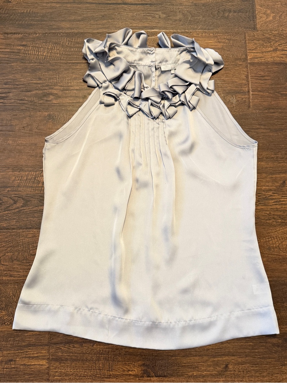 Violet & Claire Women's M Ruffled High-Neck Sleeveless Blouse - Light Gray